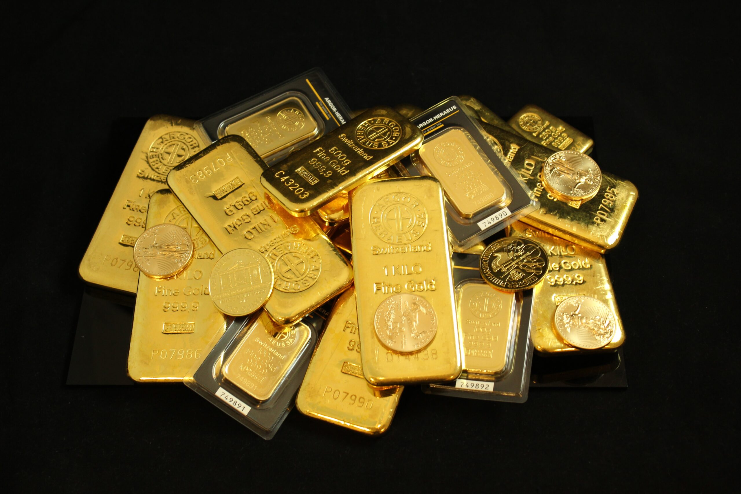 Dubai: Early trade saw a surge in gold prices of over Dh2 per gramme.